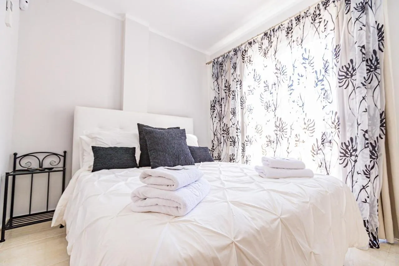 Townhouse In El Palm-Mar Villa